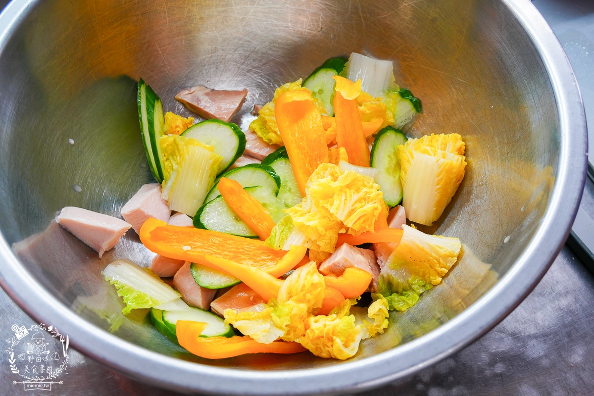 高雄宸邑鹽水雞關東煮|科工館附近的低脂美食!舒肥雞胸肉超級鮮嫩!高雄必吃鹽水雞! - 第14張圖 高雄宸邑鹽水雞關東煮|科工館附近的低脂美食!舒肥雞胸肉超級鮮嫩!高雄必吃鹽水雞!
