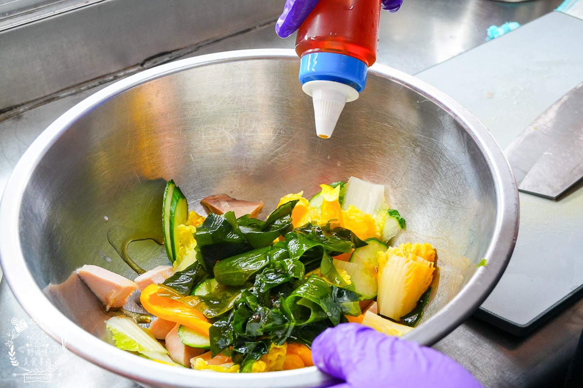 高雄宸邑鹽水雞關東煮|科工館附近的低脂美食!舒肥雞胸肉超級鮮嫩!高雄必吃鹽水雞! - 第15張圖 高雄宸邑鹽水雞關東煮|科工館附近的低脂美食!舒肥雞胸肉超級鮮嫩!高雄必吃鹽水雞!