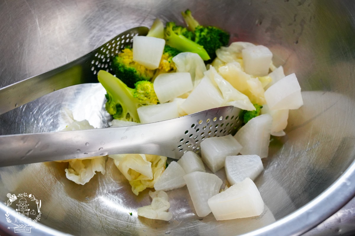 高雄宸邑鹽水雞關東煮|科工館附近的低脂美食!舒肥雞胸肉超級鮮嫩!高雄必吃鹽水雞! - 第23張圖 高雄宸邑鹽水雞關東煮|科工館附近的低脂美食!舒肥雞胸肉超級鮮嫩!高雄必吃鹽水雞!