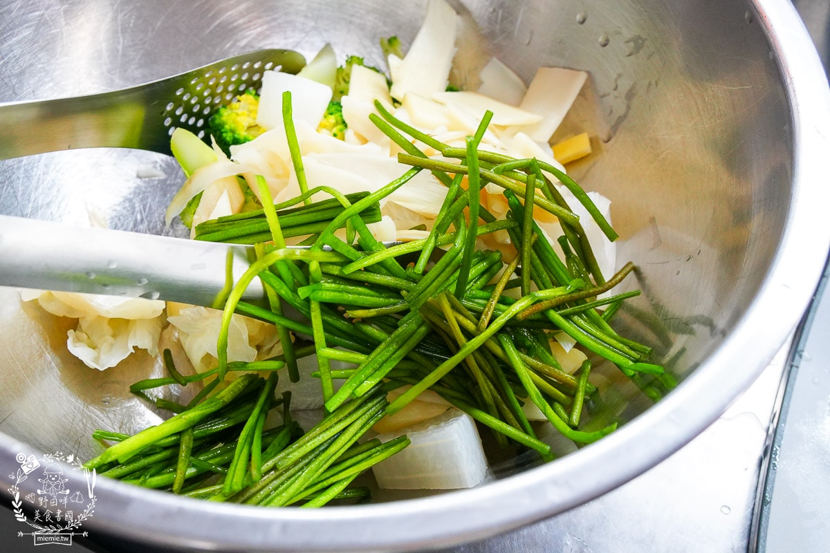 高雄宸邑鹽水雞關東煮|科工館附近的低脂美食!舒肥雞胸肉超級鮮嫩!高雄必吃鹽水雞! - 第24張圖 高雄宸邑鹽水雞關東煮|科工館附近的低脂美食!舒肥雞胸肉超級鮮嫩!高雄必吃鹽水雞!