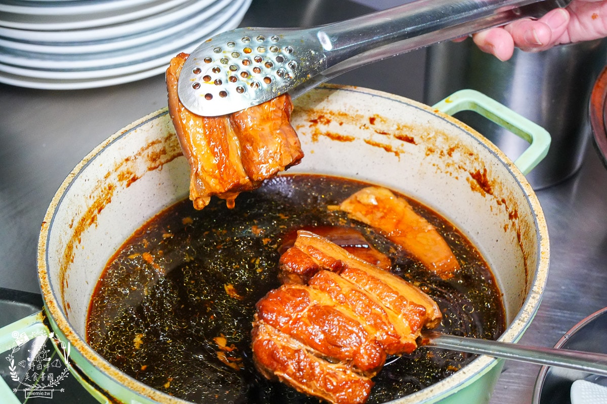 高雄便當推薦|快客利美食|少見的四菜便當店！而且份量超大超有飽足感的高雄便當！