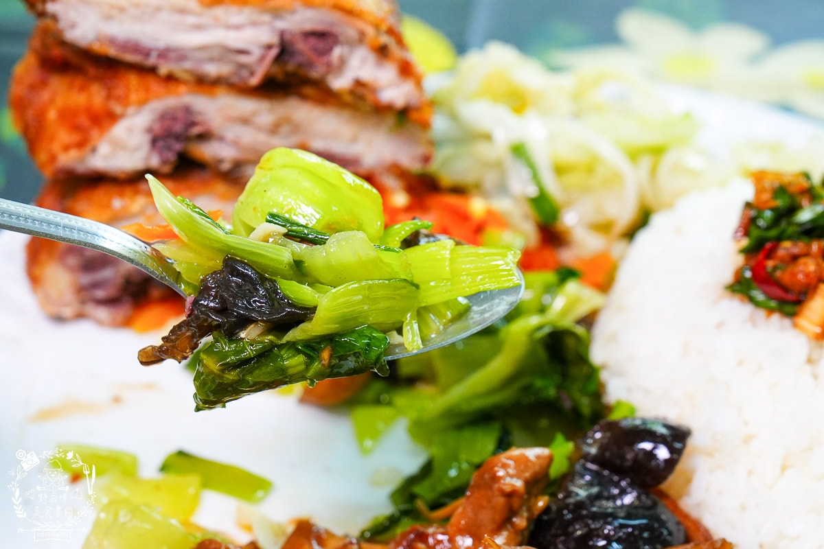 高雄便當推薦|快客利美食|少見的四菜便當店！而且份量超大超有飽足感的高雄便當！