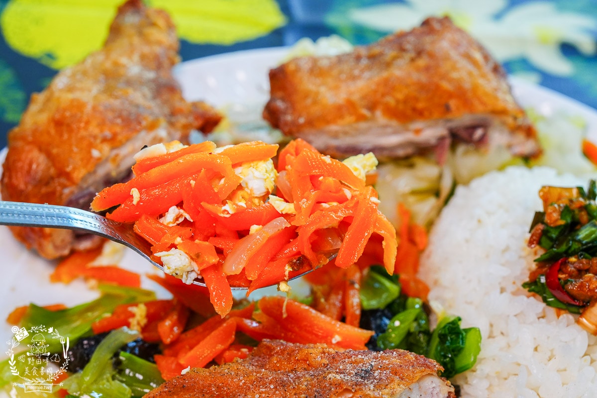 高雄便當推薦|快客利美食|少見的四菜便當店！而且份量超大超有飽足感的高雄便當！