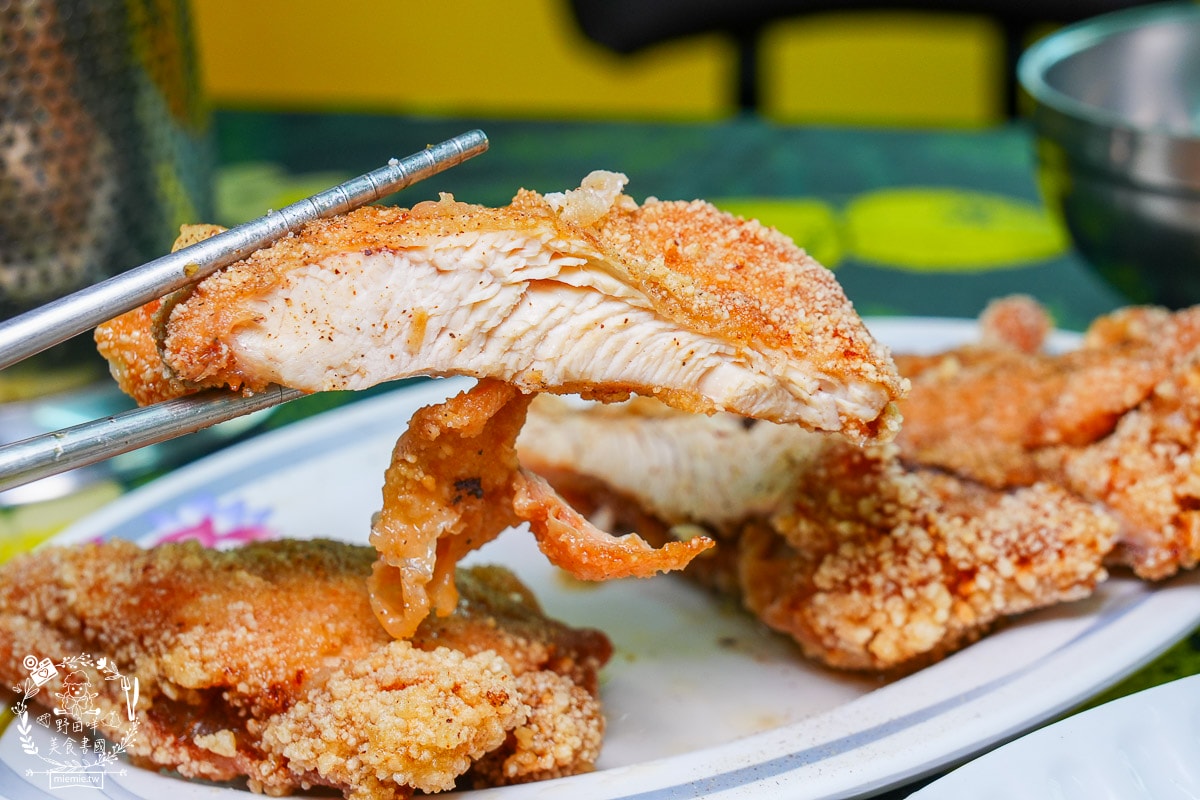 高雄便當推薦|快客利美食|少見的四菜便當店！而且份量超大超有飽足感的高雄便當！