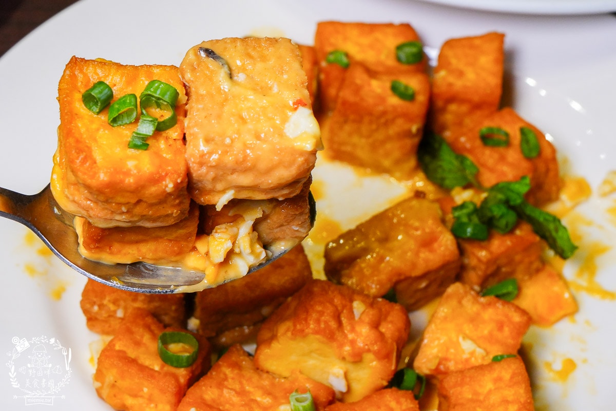 高雄泰式料理[泰來屋泰式料理]岡山捷運附近的人氣泰式美食|可以完全不辣的泰式料理