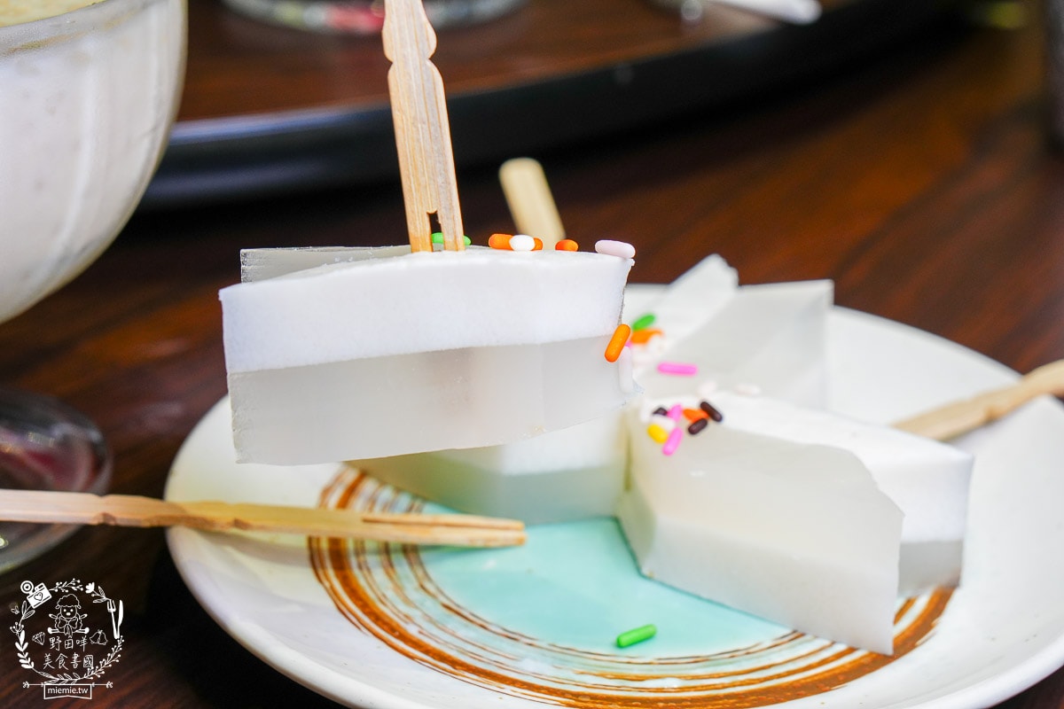 高雄泰式料理[泰來屋泰式料理]岡山捷運附近的人氣泰式美食|可以完全不辣的泰式料理