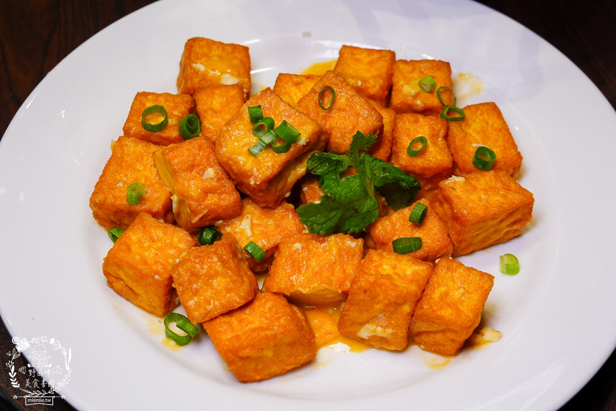 高雄泰式料理[泰來屋泰式料理]岡山捷運附近的人氣泰式美食|可以完全不辣的泰式料理