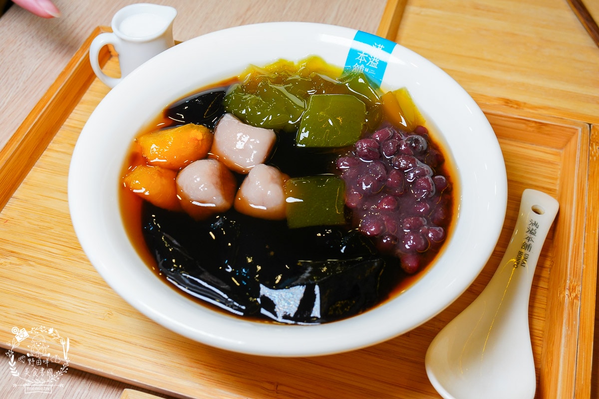 滿溢本舖巨蛋富國店|高雄療癒系甜品冰店!超過50年做豆花的經驗,傳承了三代的匠人精神! - 第28張圖 滿溢本舖巨蛋富國店|高雄療癒系甜品冰店!超過50年做豆花的經驗,傳承了三代的匠人精神!