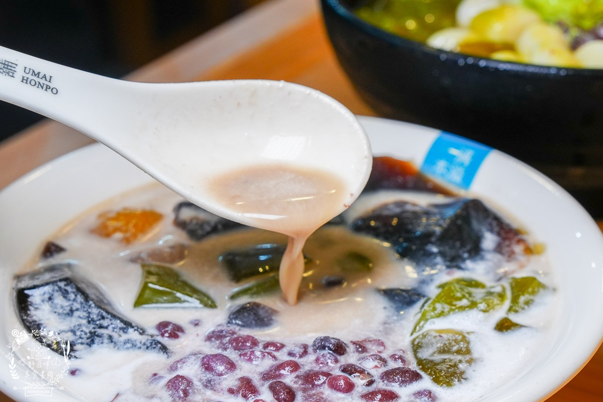 滿溢本舖巨蛋富國店|高雄療癒系甜品冰店!超過50年做豆花的經驗,傳承了三代的匠人精神! - 第34張圖 滿溢本舖巨蛋富國店|高雄療癒系甜品冰店!超過50年做豆花的經驗,傳承了三代的匠人精神!