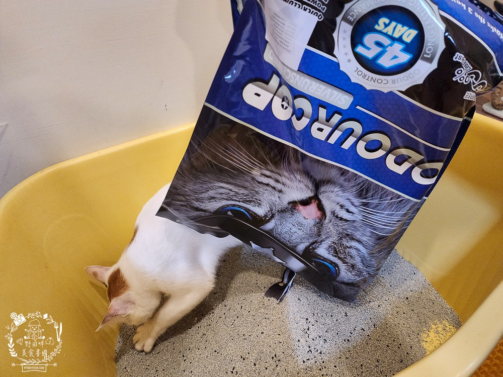 臭味警探貓砂|抑味抗菌長達30-45天，還有99.9%極低粉塵｜100%美國膨潤土+活性碳