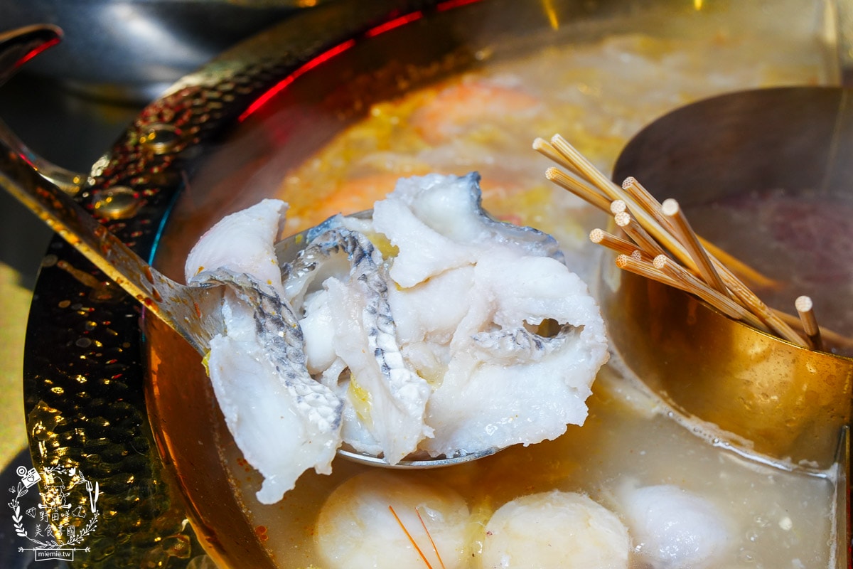 開麻開辣吃到飽｜高雄首創結合乾鍋+快炒+開到凌晨的麻辣鍋吃到飽餐廳｜試營運期間全時段88折