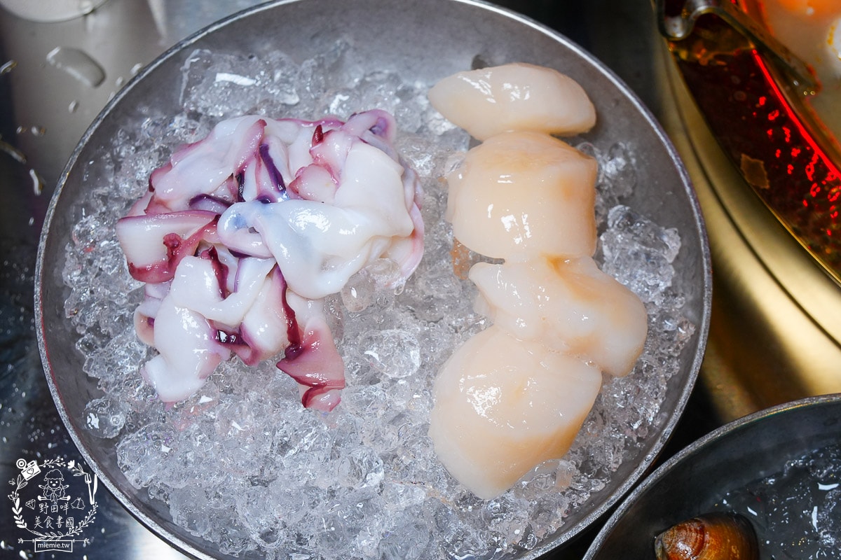 開麻開辣吃到飽｜高雄首創結合乾鍋+快炒+開到凌晨的麻辣鍋吃到飽餐廳｜試營運期間全時段88折