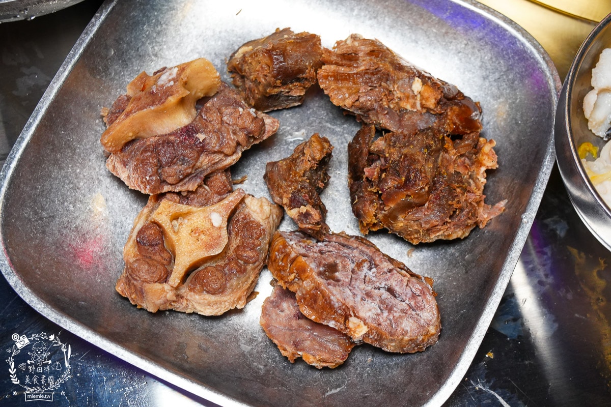 開麻開辣吃到飽｜高雄首創結合乾鍋+快炒+開到凌晨的麻辣鍋吃到飽餐廳｜試營運期間全時段88折