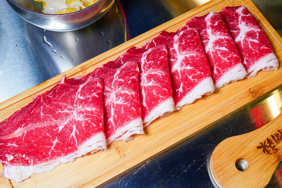 開麻開辣吃到飽｜高雄首創結合乾鍋+快炒+開到凌晨的麻辣鍋吃到飽餐廳｜試營運期間全時段88折