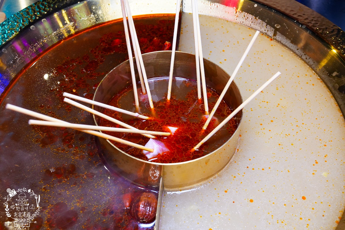 開麻開辣吃到飽｜高雄首創結合乾鍋+快炒+開到凌晨的麻辣鍋吃到飽餐廳｜試營運期間全時段88折