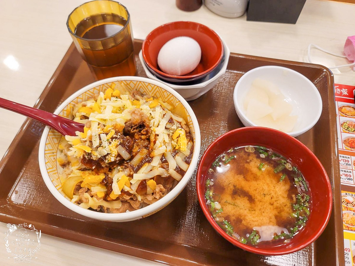 南部第一間すき家 SUKIYA丼飯咖哩在高雄!全台第一間白色系すき家!日本三大連鎖丼飯來高雄囉! - 第31張圖 南部第一間すき家 SUKIYA丼飯咖哩在高雄!全台第一間白色系すき家!日本三大連鎖丼飯來高雄囉!