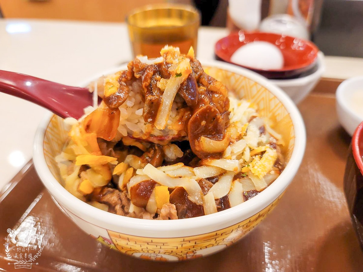 南部第一間すき家 SUKIYA丼飯咖哩在高雄!全台第一間白色系すき家!日本三大連鎖丼飯來高雄囉! - 第35張圖 南部第一間すき家 SUKIYA丼飯咖哩在高雄!全台第一間白色系すき家!日本三大連鎖丼飯來高雄囉!
