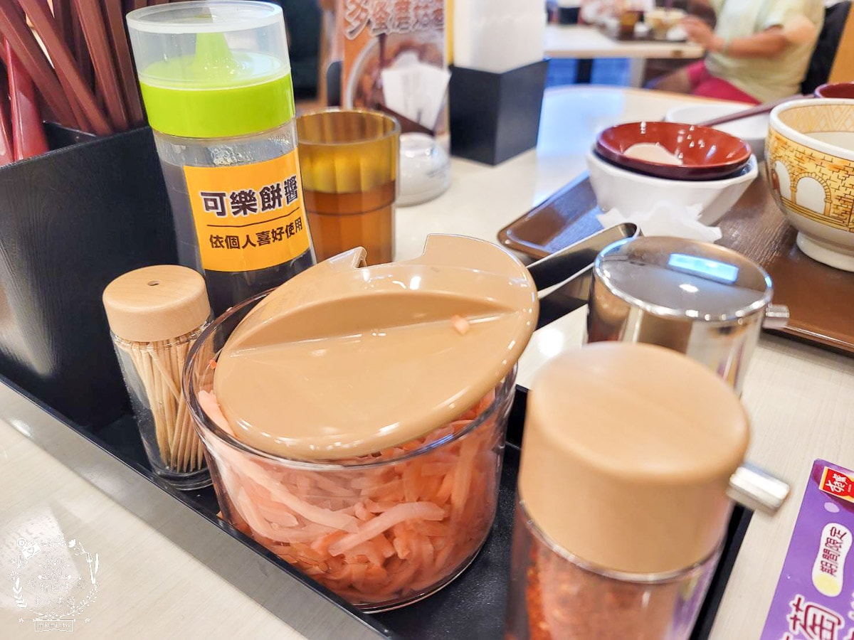 南部第一間すき家 SUKIYA丼飯咖哩在高雄!全台第一間白色系すき家!日本三大連鎖丼飯來高雄囉! - 第17張圖 南部第一間すき家 SUKIYA丼飯咖哩在高雄!全台第一間白色系すき家!日本三大連鎖丼飯來高雄囉!