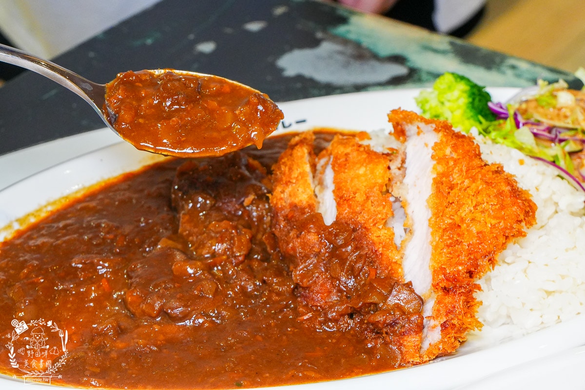 popocurry粕粕咖哩義享店|日本人來台灣開的超人氣咖哩店！超多人氣炸物常常提早完售！