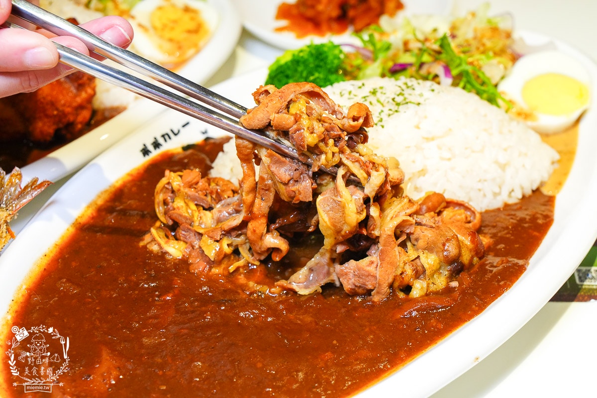 popocurry粕粕咖哩義享店|日本人來台灣開的超人氣咖哩店！超多人氣炸物常常提早完售！