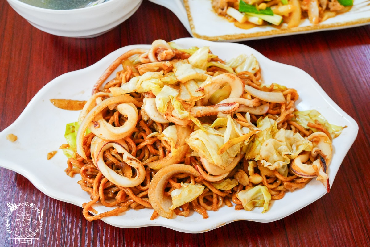 武廟南台鱔魚花枝意麵(光遠店)鳳山新開幕的鱔魚意麵!店面超大還有舒適的內用座位! - 第17張圖 武廟南台鱔魚花枝意麵(光遠店)鳳山新開幕的鱔魚意麵!店面超大還有舒適的內用座位!