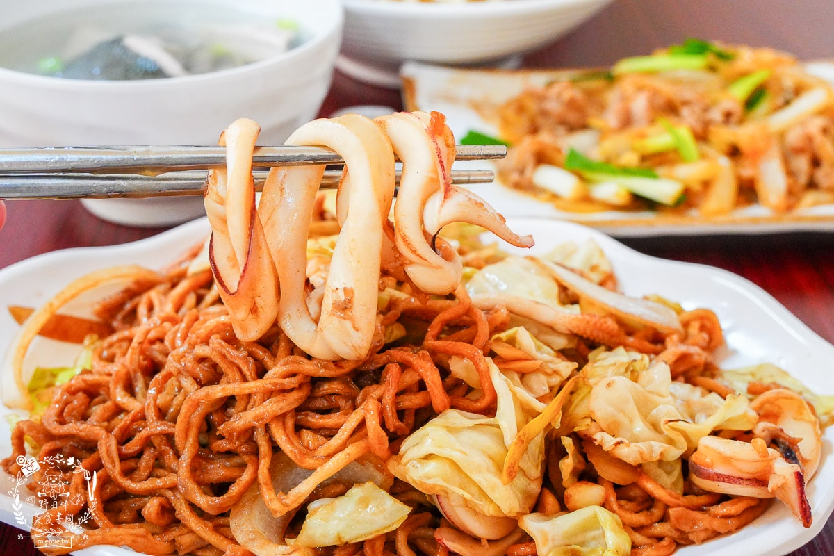 武廟南台鱔魚花枝意麵(光遠店)鳳山新開幕的鱔魚意麵!店面超大還有舒適的內用座位! - 第19張圖 武廟南台鱔魚花枝意麵(光遠店)鳳山新開幕的鱔魚意麵!店面超大還有舒適的內用座位!