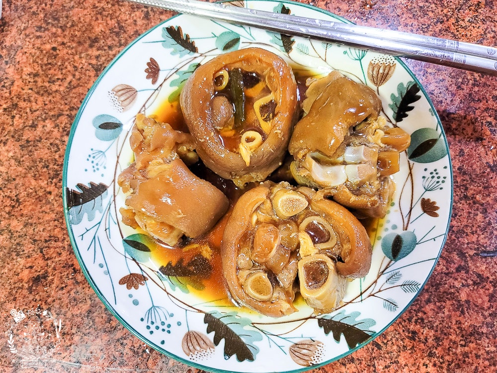 食尚玩家與5間品牌聯合推出「一日五餐系列」，並在圈圈選物獨家販售！台味也可以很潮24HR潮台美食