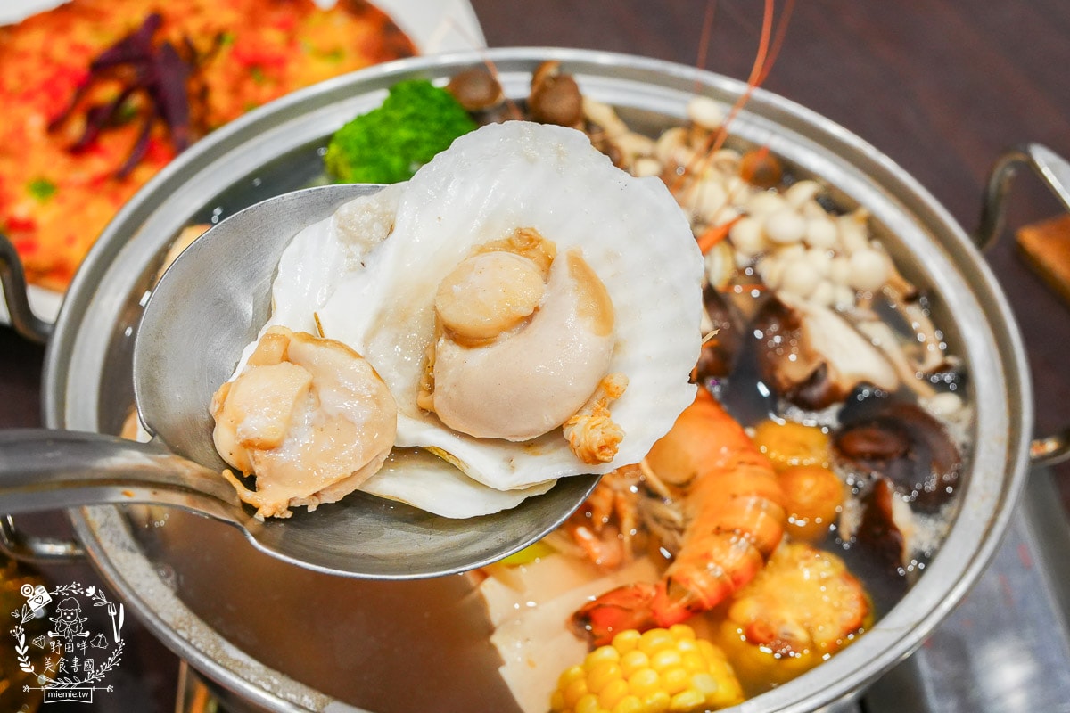 高雄泰國蝦推薦[四兩千金活蝦之家]超寬敞的庭園景觀餐廳！還有適合親子的大型溜滑梯！