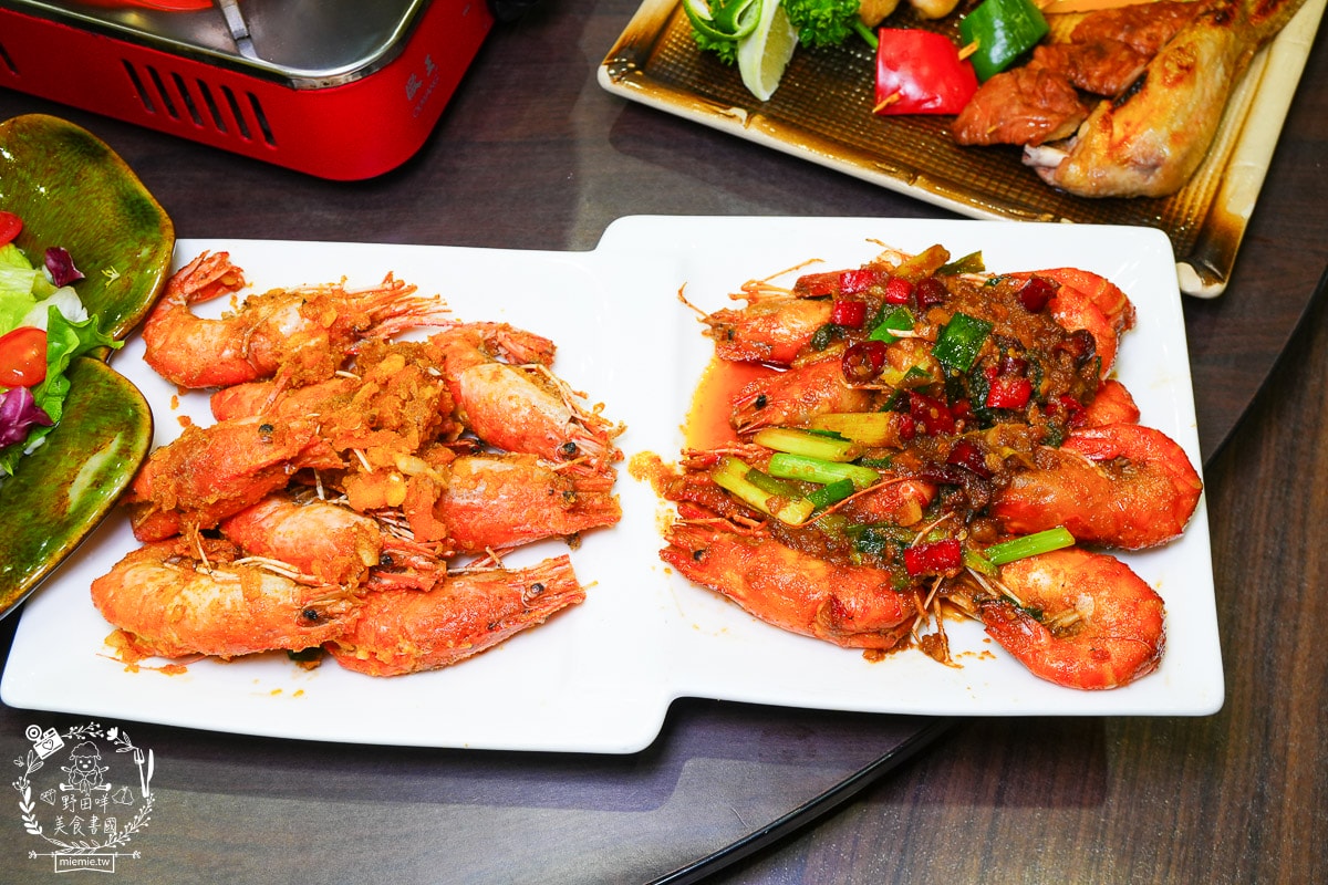 高雄泰國蝦推薦[四兩千金活蝦之家]超寬敞的庭園景觀餐廳！還有適合親子的大型溜滑梯！