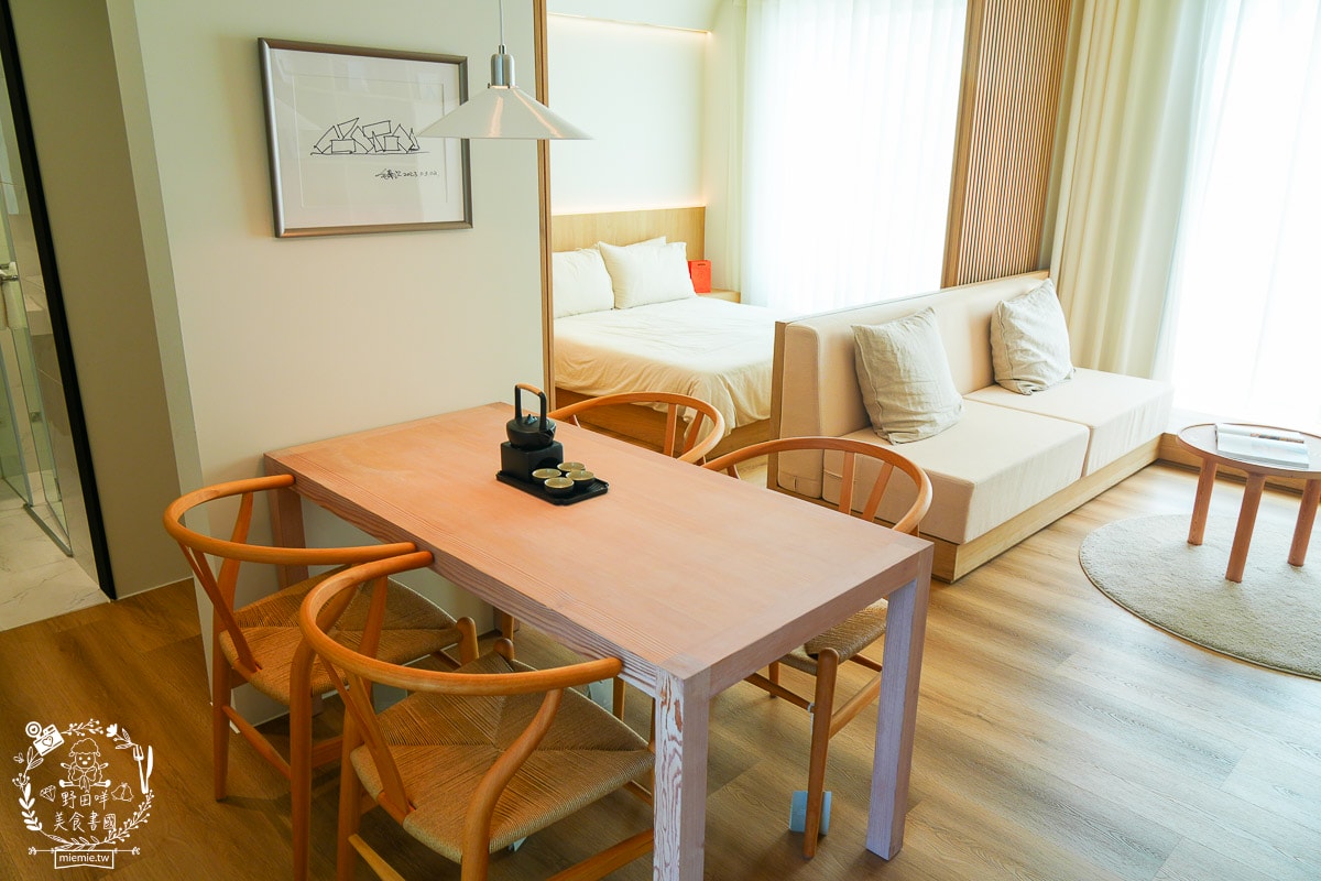 台南網美景點[坐忘林幾何館]耗資上千萬打造的網美拍照景點！賞屋抽機票還有免費咖啡！