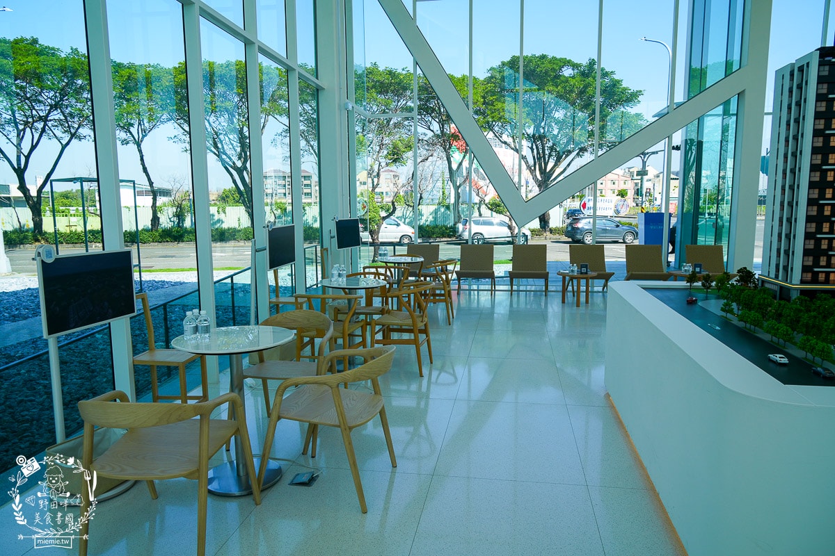 台南網美景點[坐忘林幾何館]耗資上千萬打造的網美拍照景點！賞屋抽機票還有免費咖啡！