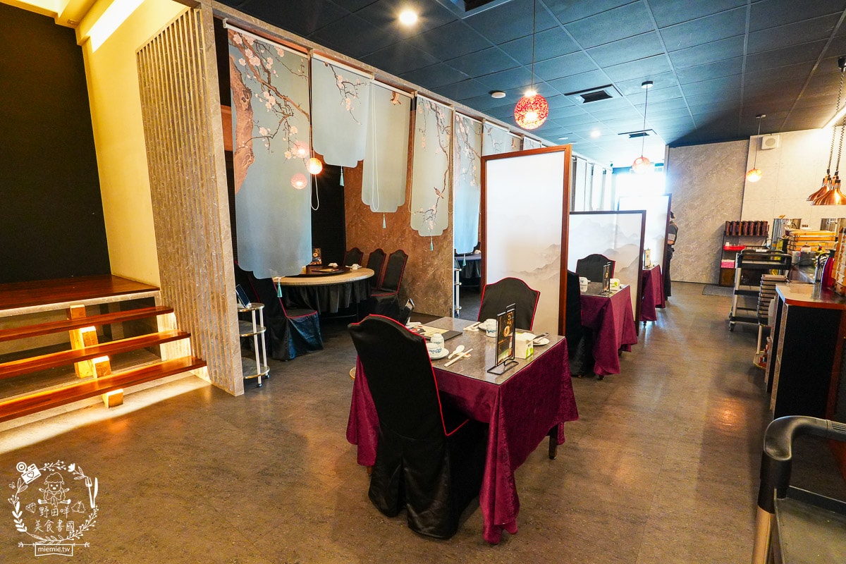 台南烤鴨推薦[墨川四川樟茶烤鴨安平店]平均一個人不到600元的冬至烤鴨大餐！金黃酥脆的烤鴨銷魂好吃！