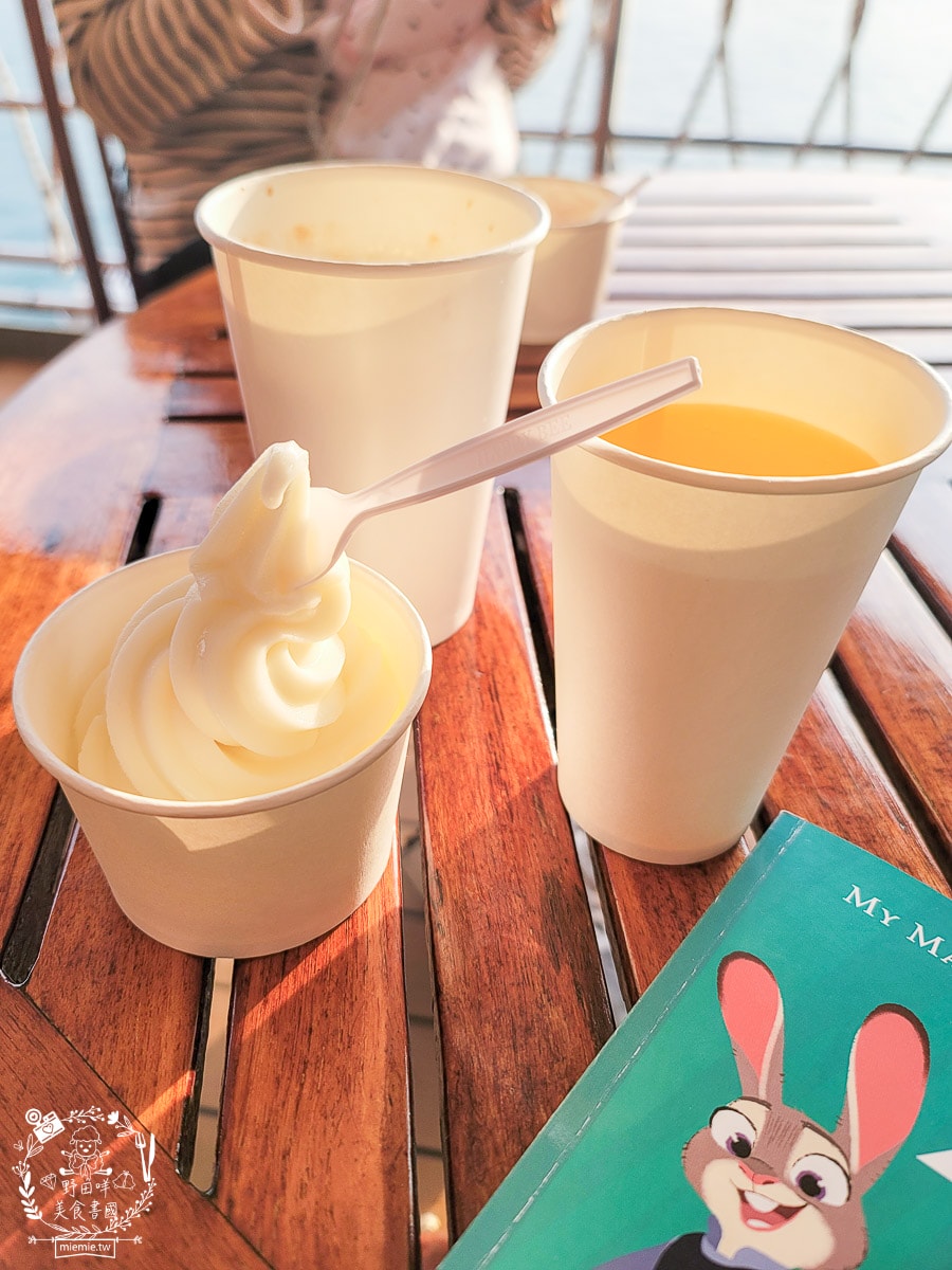 高雄海上圖書館望僕號首來台！超過2,000種不同主題的書籍與景觀咖啡廳！50元即可登船，還有20元抵用券