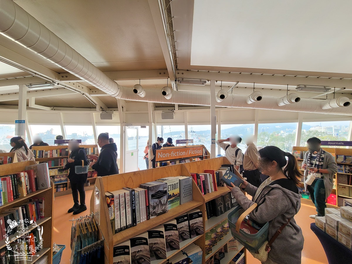 高雄海上圖書館望僕號首來台！超過2,000種不同主題的書籍與景觀咖啡廳！50元即可登船，還有20元抵用券