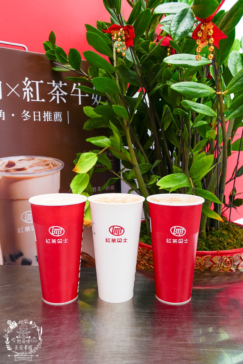 紅茶巴士台南歸仁店|新推出的黑糖粉角超Ｑ彈！咀嚼起來超帶勁！台南飲料店推薦！