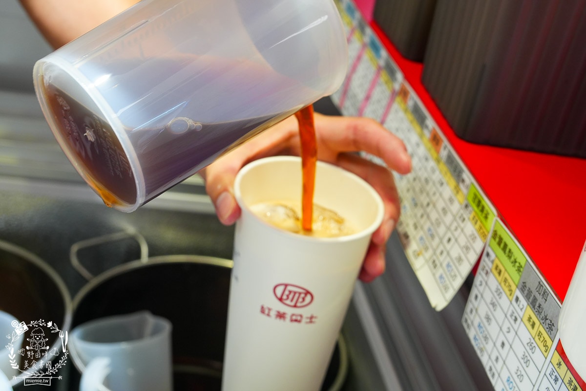 紅茶巴士台南歸仁店|新推出的黑糖粉角超Ｑ彈！咀嚼起來超帶勁！台南飲料店推薦！