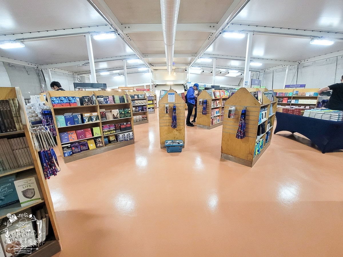 高雄海上圖書館望僕號首來台！超過2,000種不同主題的書籍與景觀咖啡廳！50元即可登船，還有20元抵用券