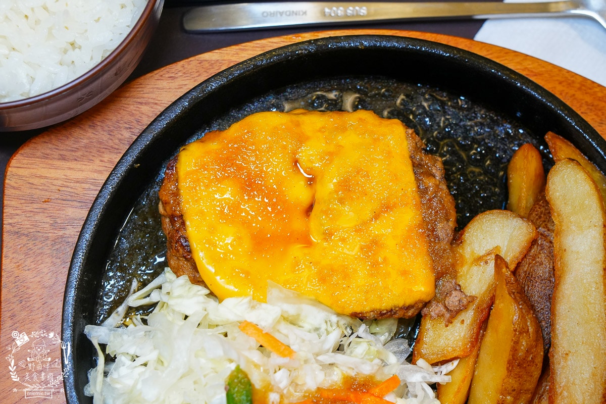 南部首間[肉的長谷川]日本超人氣漢堡排來高雄囉！前50名客人再贈beard papa’s 卡士達千層捲！