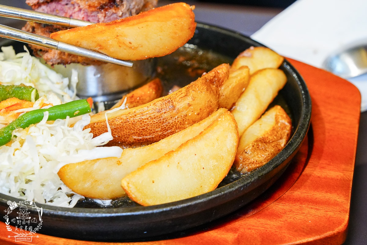 南部首間[肉的長谷川]日本超人氣漢堡排來高雄囉！前50名客人再贈beard papa’s 卡士達千層捲！