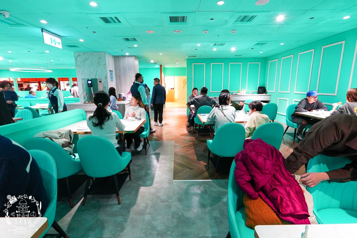 台南第一家狂一鍋酸菜魚時尚開幕囉！肉多多、明水然樂 兩大新創姊妹品牌2025樂多多集團最新力作！