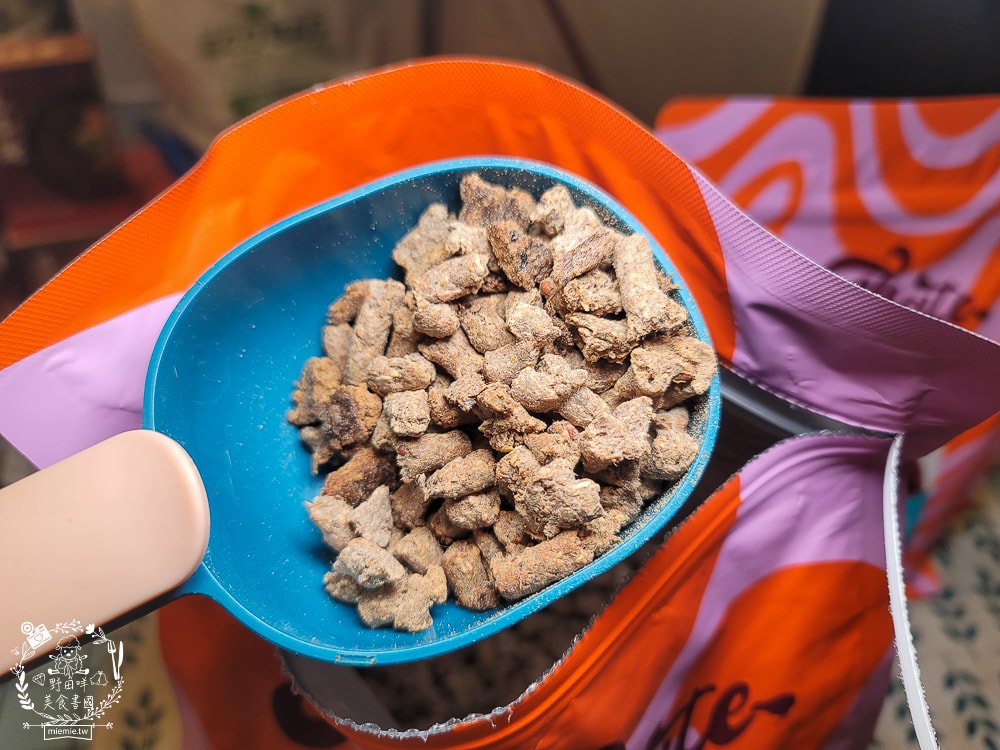 2025寵物開箱/品果國際/索美達SoulMate飼料評價/貓用生食主餐推薦/貓咪凍乾餐分享 - 第6張圖 2025寵物開箱/品果國際/索美達SoulMate飼料評價/貓用生食主餐推薦/貓咪凍乾餐分享
