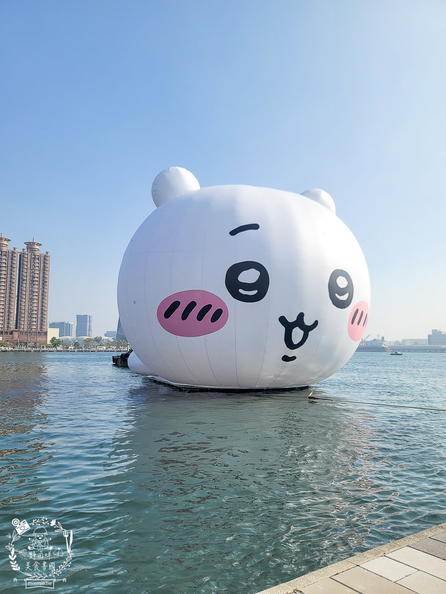 高雄吉伊卡哇三位小可愛出遊流行音樂中心1/25-2/16快來「高雄冬日遊樂園」找吉伊、小八、烏薩奇拍照吧！