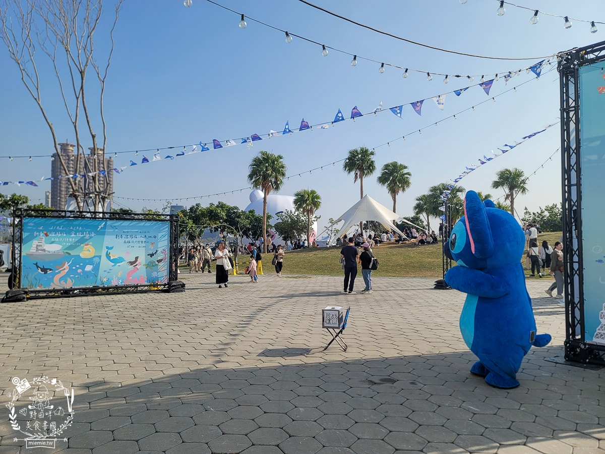 高雄吉伊卡哇三位小可愛出遊流行音樂中心1/25-2/16快來「高雄冬日遊樂園」找吉伊、小八、烏薩奇拍照吧！