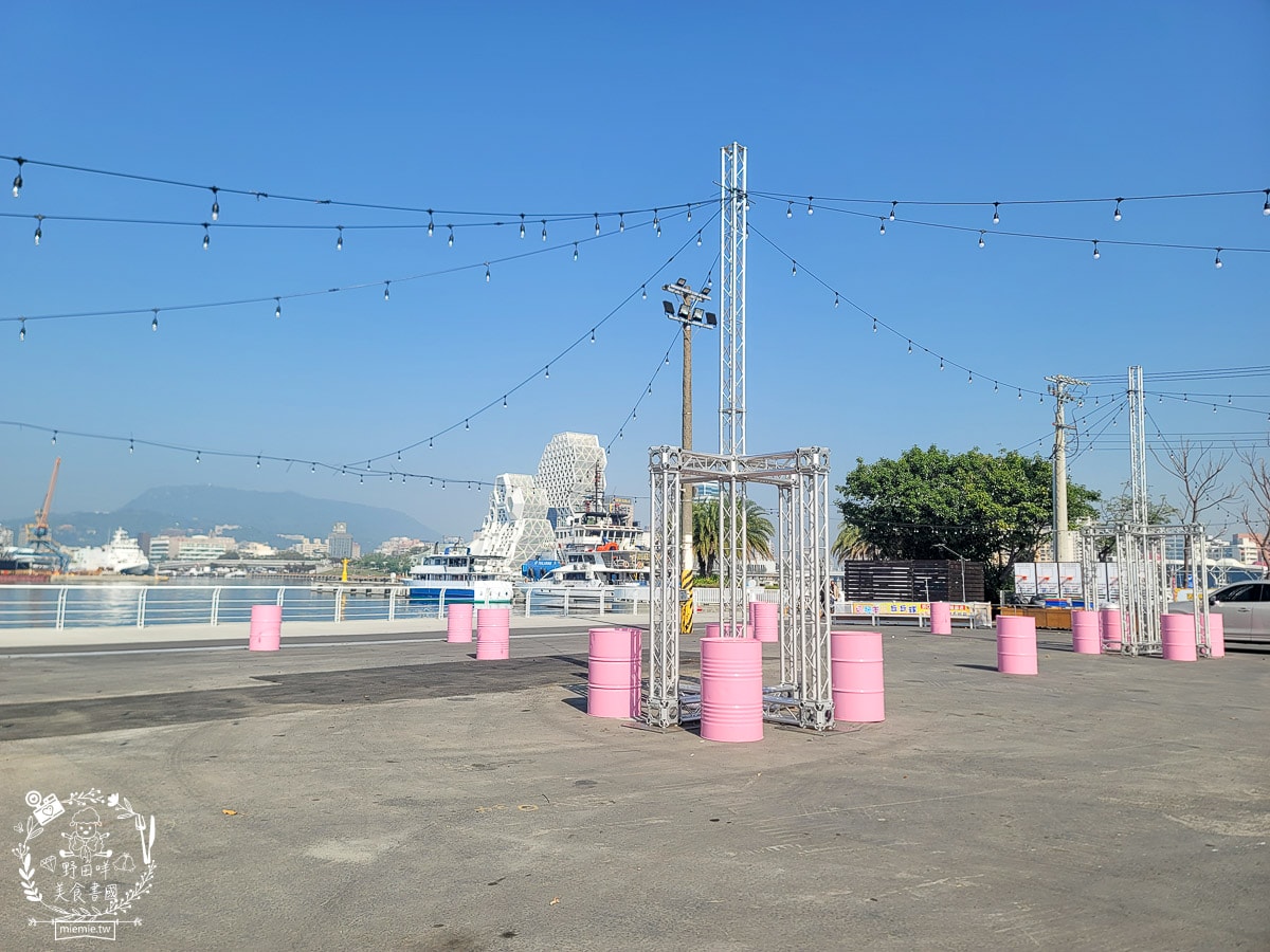 2025高雄冬日遊樂園免費入場！共25座遊樂設施並且貼心設置幼兒氣墊區！遊園券於當日活動開始前1小時，於活動現場發放。