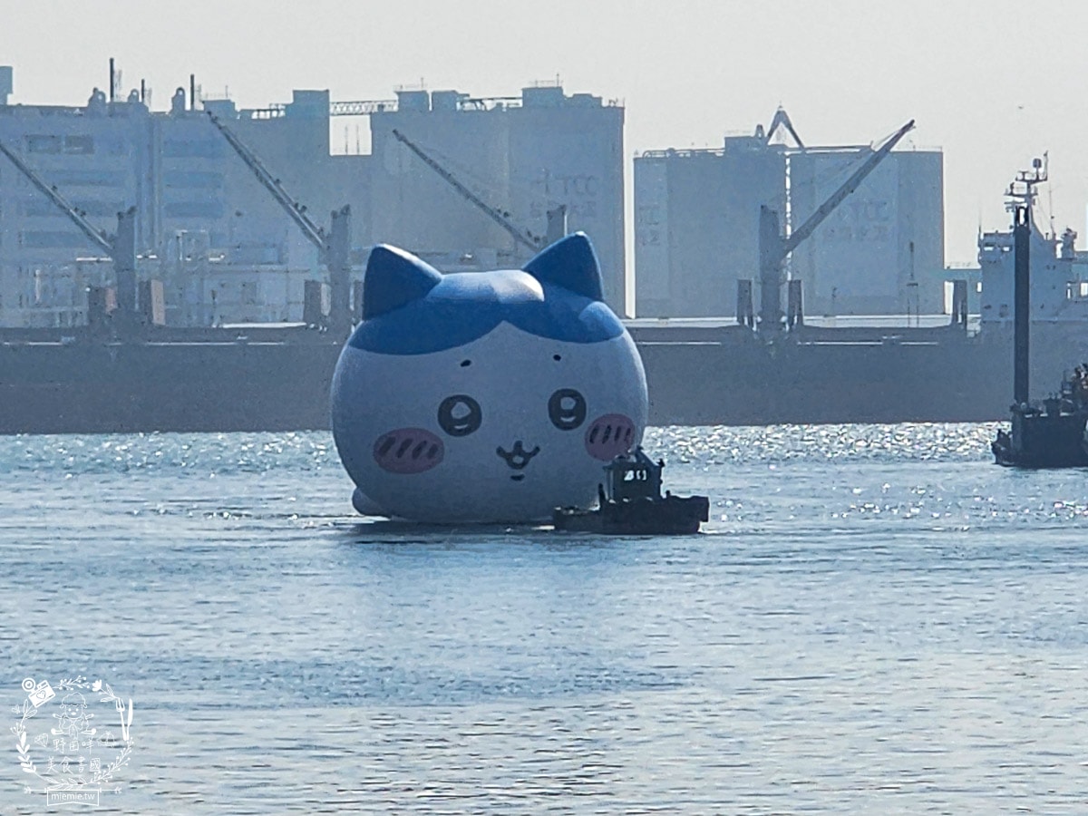 高雄吉伊卡哇三位小可愛出遊流行音樂中心1/25-2/16快來「高雄冬日遊樂園」找吉伊、小八、烏薩奇拍照吧！