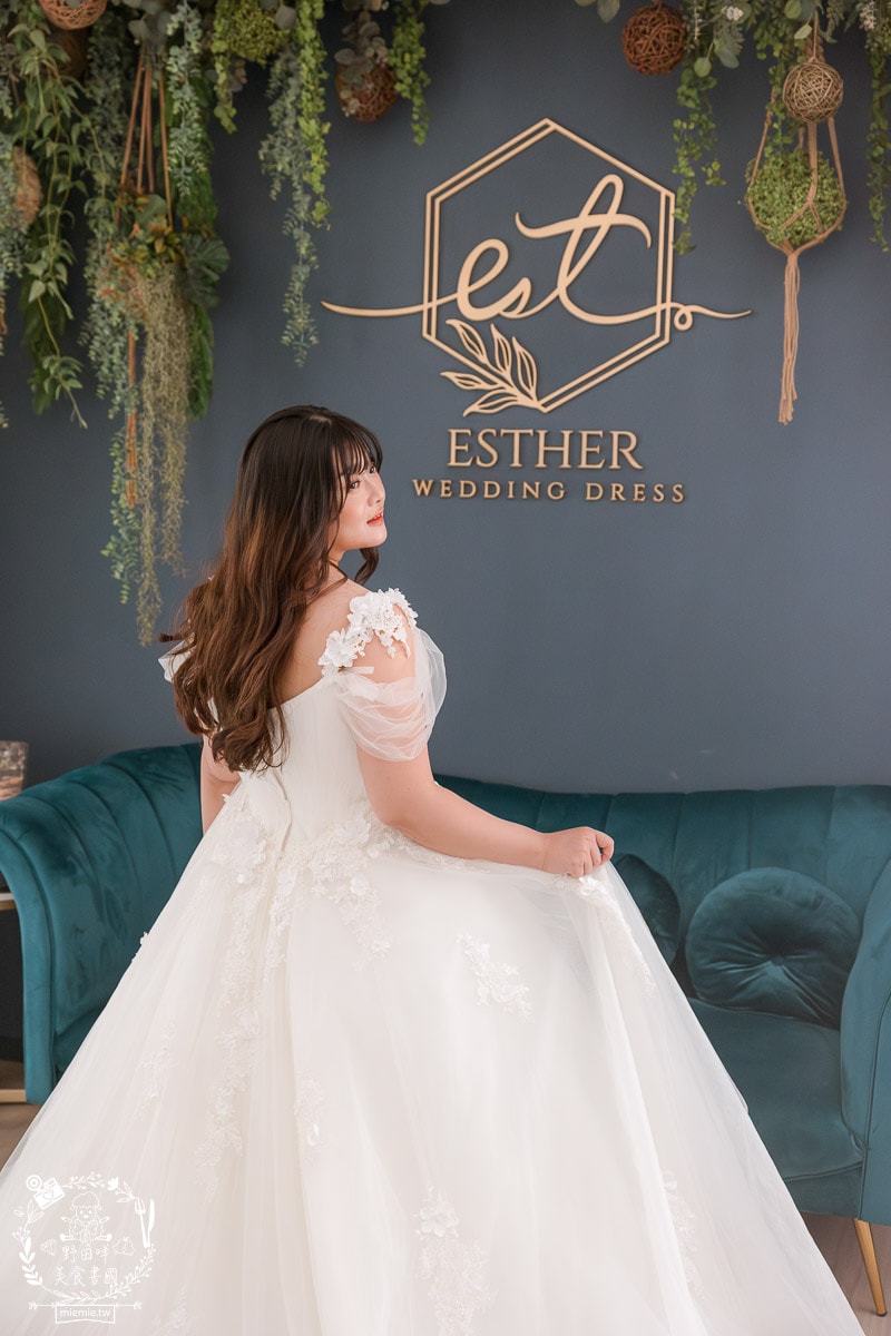 高雄艾絲特手工婚紗|超過150件的棉花糖禮服!客製化禮服與一條龍服務深得超多新人喜愛! - 第43張圖 高雄艾絲特手工婚紗|超過150件的棉花糖禮服!客製化禮服與一條龍服務深得超多新人喜愛!