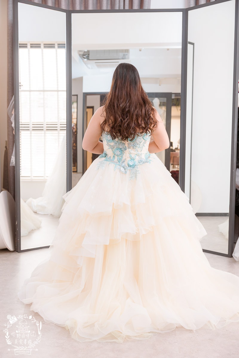 高雄艾絲特手工婚紗|超過150件的棉花糖禮服!客製化禮服與一條龍服務深得超多新人喜愛! - 第15張圖 高雄艾絲特手工婚紗|超過150件的棉花糖禮服!客製化禮服與一條龍服務深得超多新人喜愛!