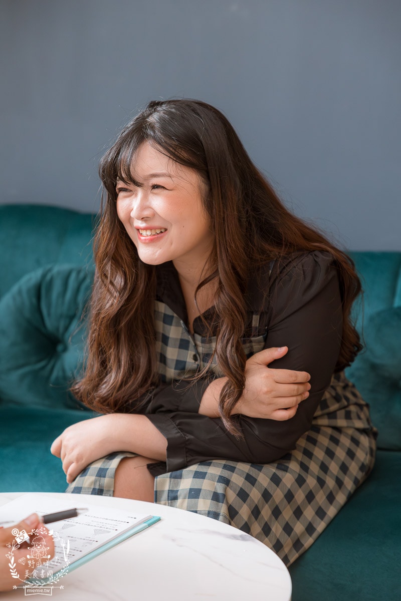 高雄艾絲特手工婚紗|超過150件的棉花糖禮服!客製化禮服與一條龍服務深得超多新人喜愛! - 第7張圖 高雄艾絲特手工婚紗|超過150件的棉花糖禮服!客製化禮服與一條龍服務深得超多新人喜愛!