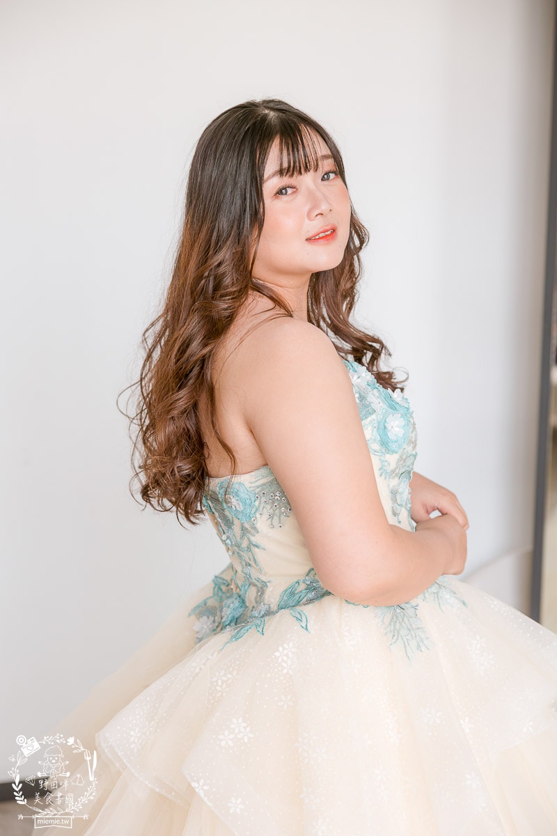 高雄艾絲特手工婚紗|超過150件的棉花糖禮服!客製化禮服與一條龍服務深得超多新人喜愛! - 第16張圖 高雄艾絲特手工婚紗|超過150件的棉花糖禮服!客製化禮服與一條龍服務深得超多新人喜愛!