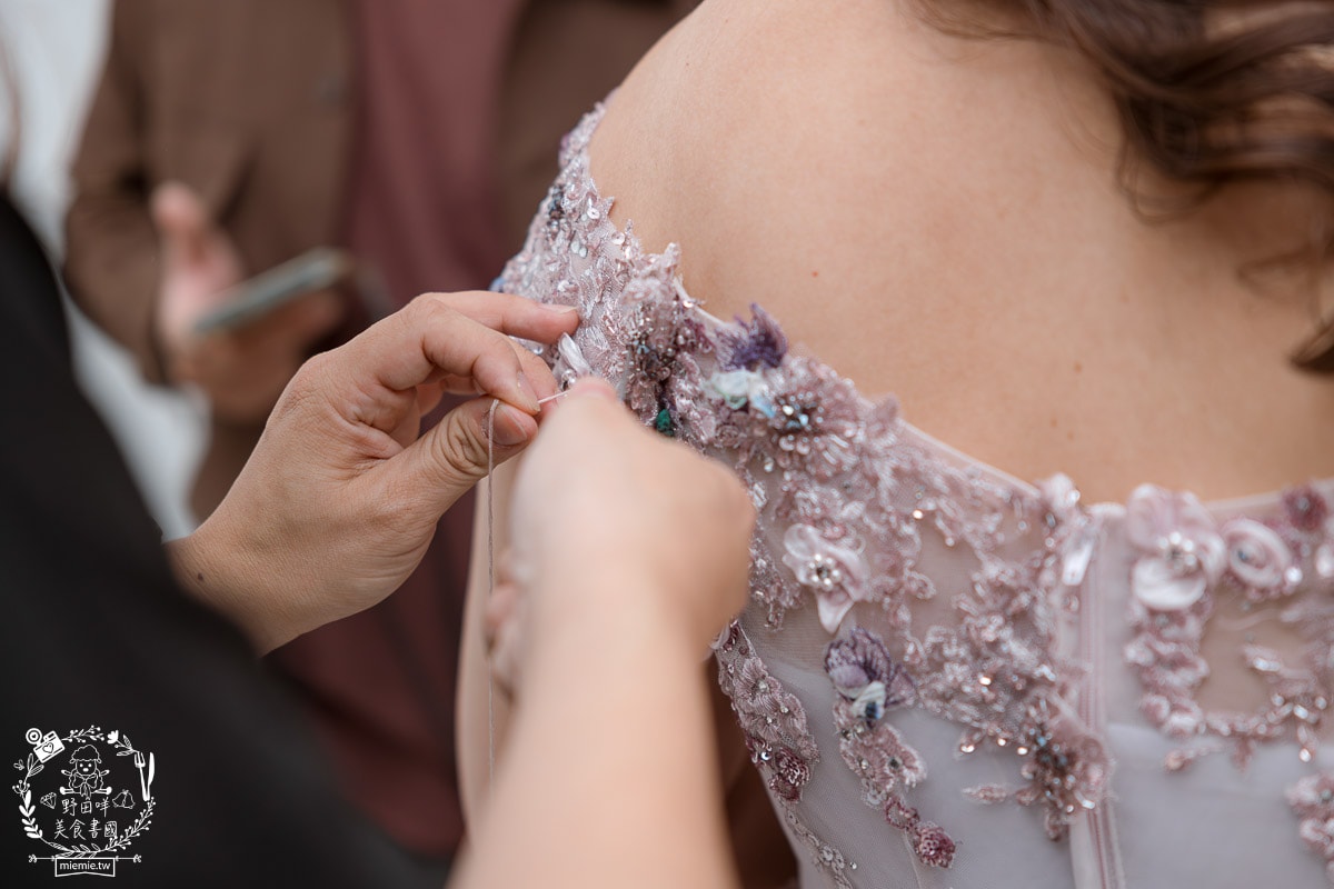 高雄艾絲特手工婚紗|超過150件的棉花糖禮服！客製化禮服與一條龍服務深得超多新人喜愛！